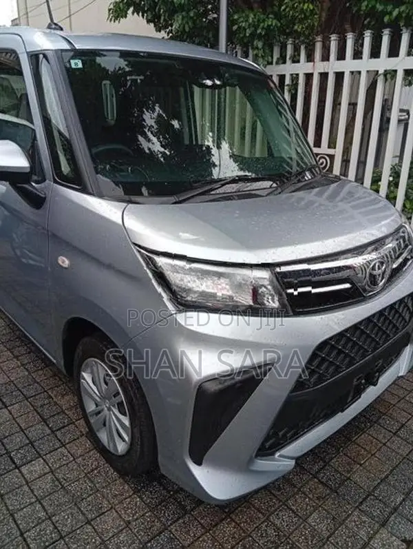 Toyota Roomy X Grade 2023