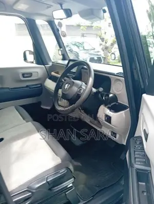 Honda N-Box G 2024
