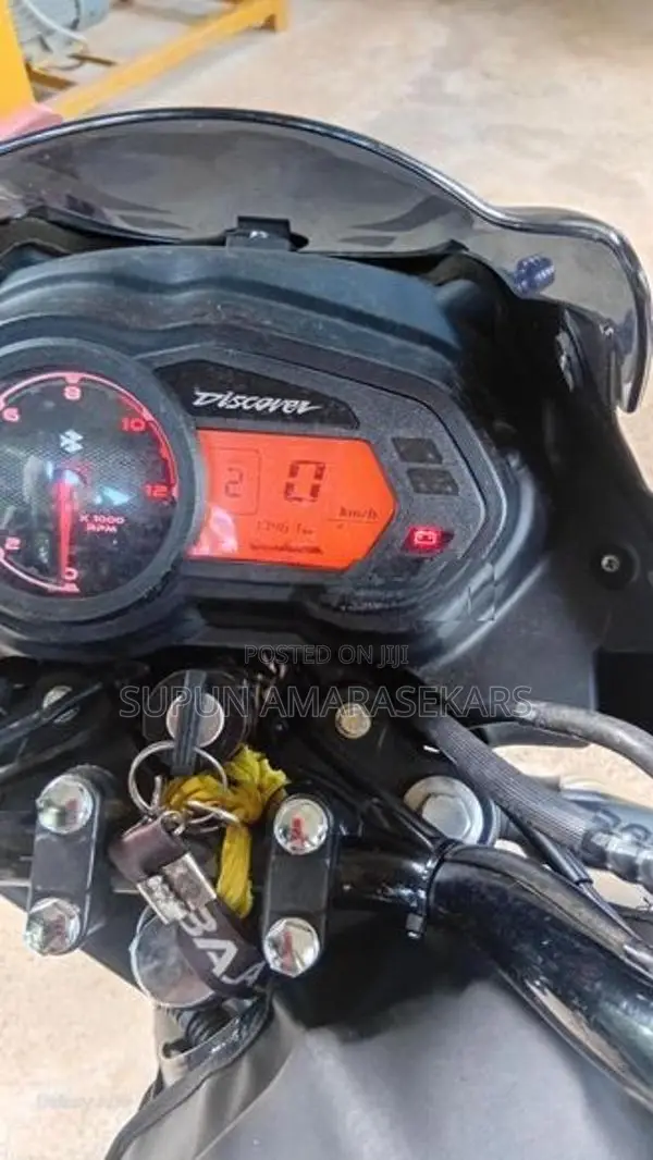 Bajaj Discover 125 2025
