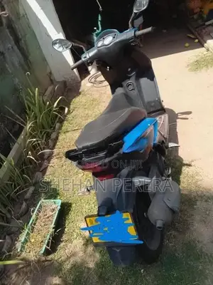 Aprilia SR 2021