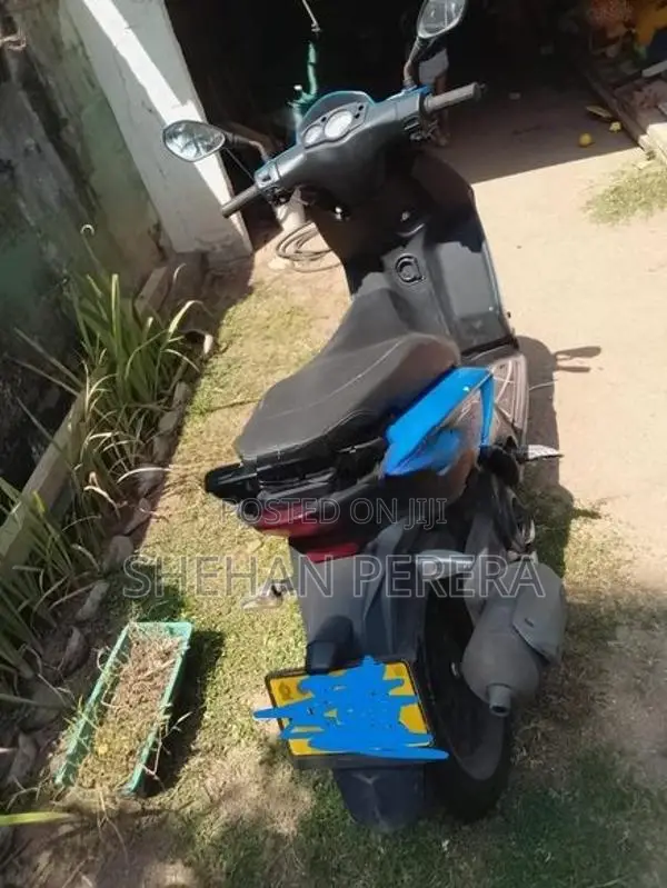 Aprilia SR 2021