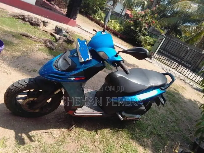 Aprilia SR 2021