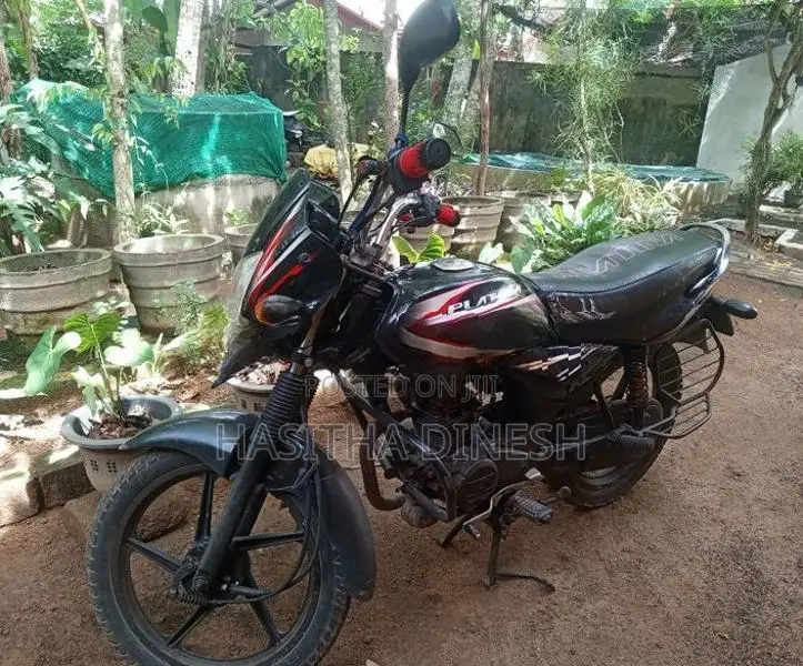 Bajaj Platina 100 2015