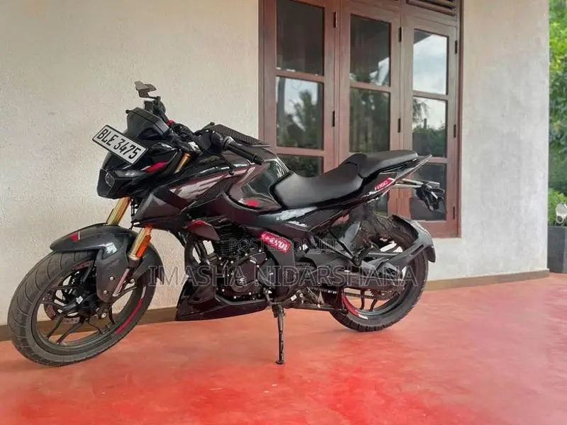 Bajaj Pulsar N160 Premium 2026