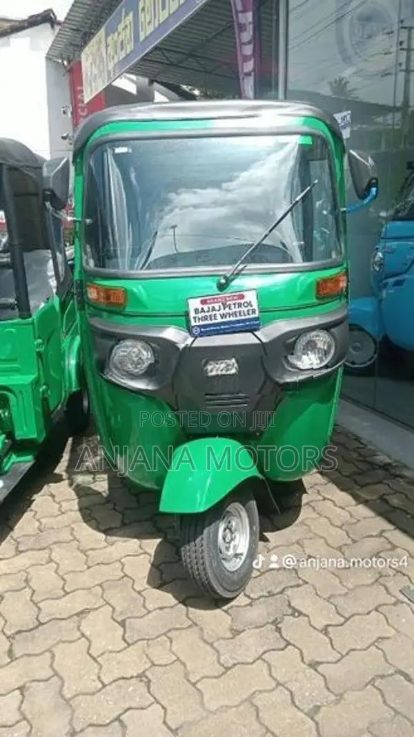 Bajaj RE 2026