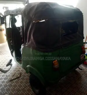 Bajaj RE 1996