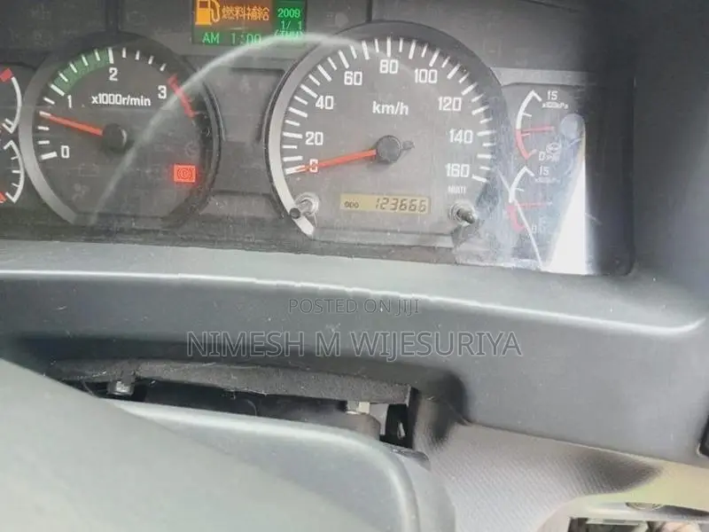 Isuzu Forward 2014
