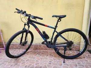 Trinx M500 Bicycle