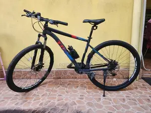 Trinx M500 Bicycle