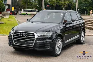 Audi Q7 3000cc V6 S-Line 2017
