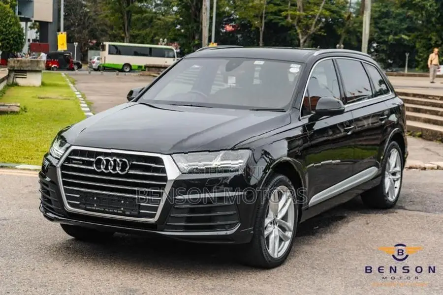 Audi Q7 3000cc V6 S-Line 2017