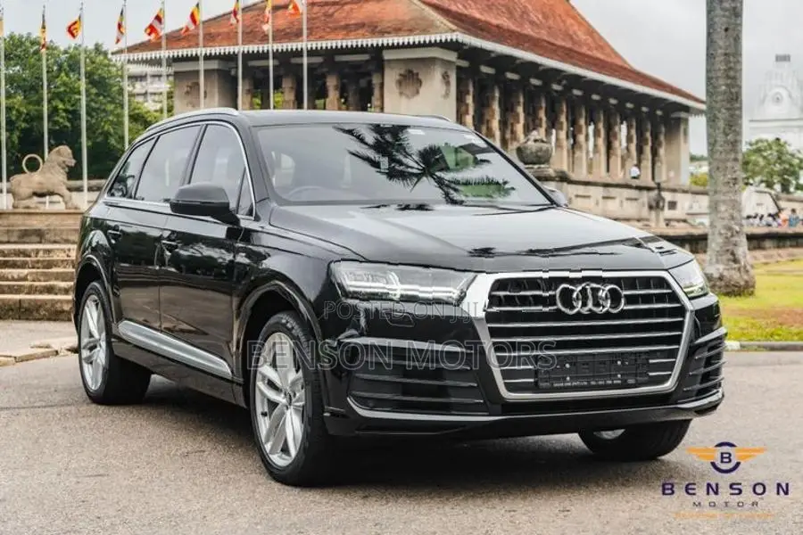 Audi Q7 3000cc V6 S-Line 2017