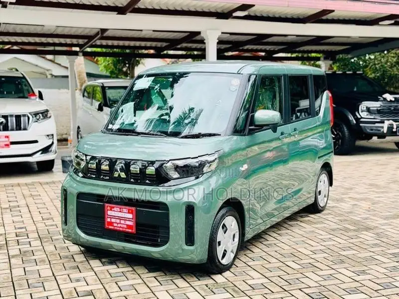 Mitsubishi eK Space 2025