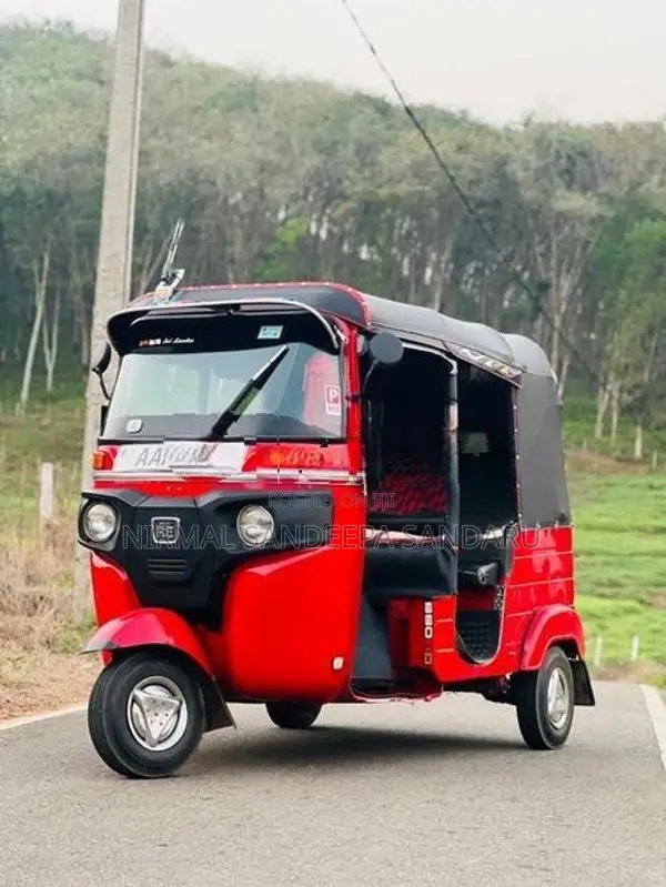 Bajaj RE AAN 9709 2014
