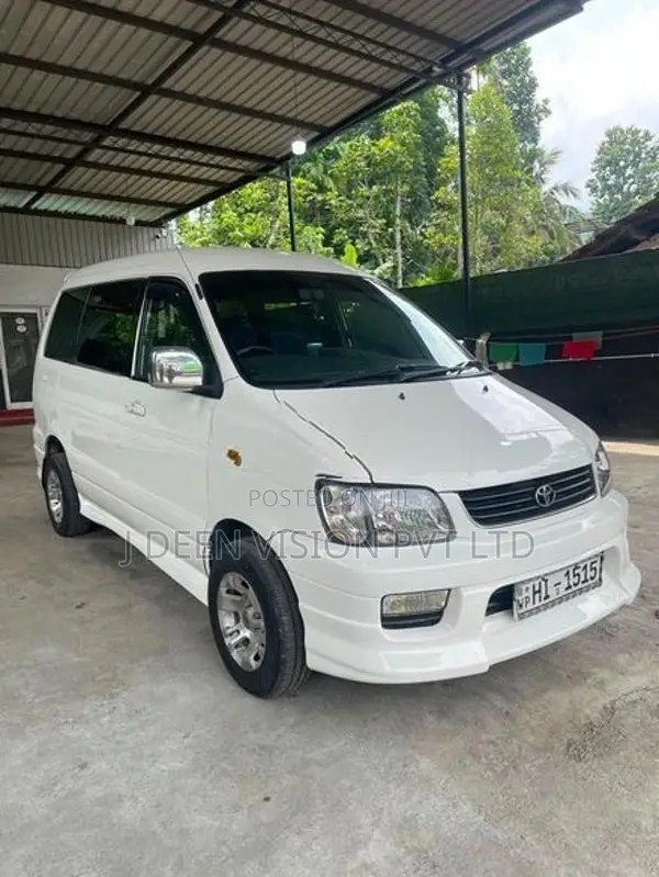 Toyota Noah 1996