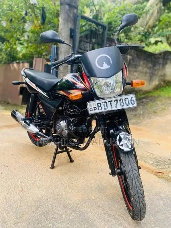 Bajaj Platina 100 2015