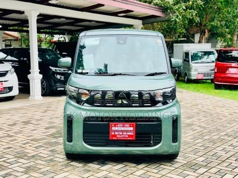 Mitsubishi eK Space 2025