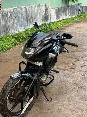 Bajaj Pulsar 150 (2016) 2016