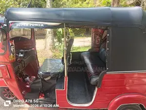 Bajaj RE YQ 1858 2012