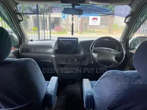 Toyota Noah 1996