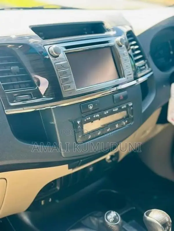 Toyota Fortuner 2013
