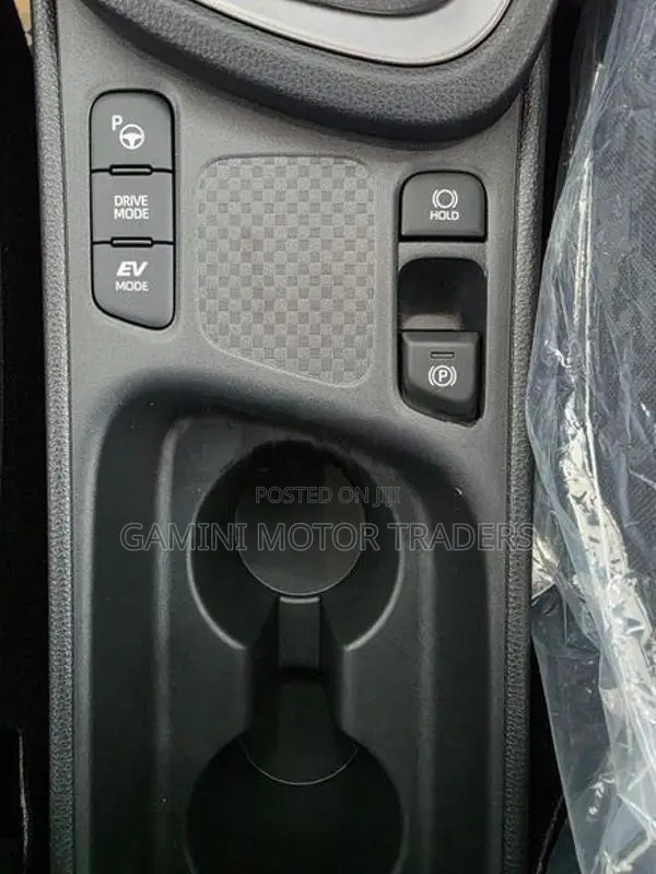Toyota Yaris Cross Z Urbano HUD Pwrboot 2026