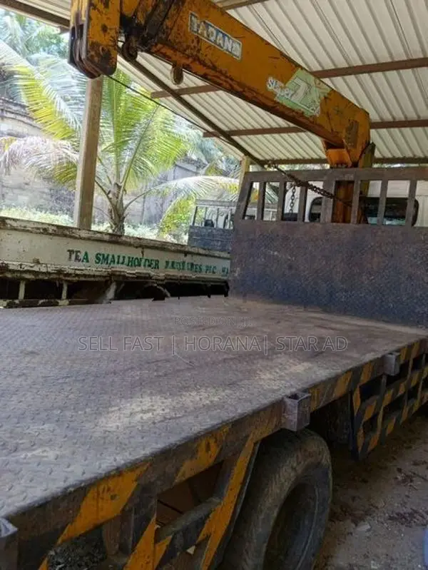 Mitsubishi Canter Boom Truck 2001