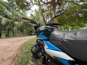 Bajaj Discover 125 2023