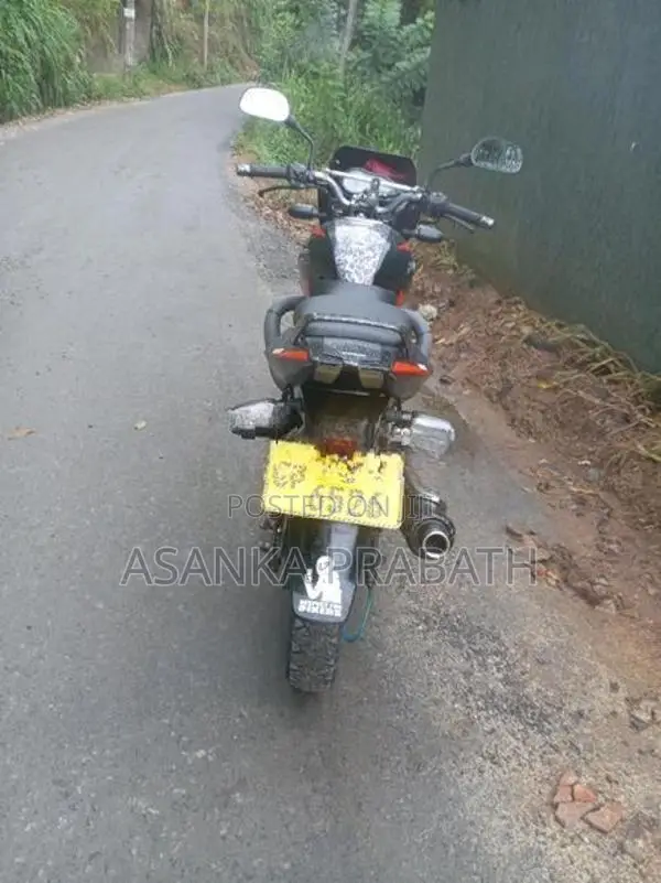 Bajaj Pulsar 180 2007