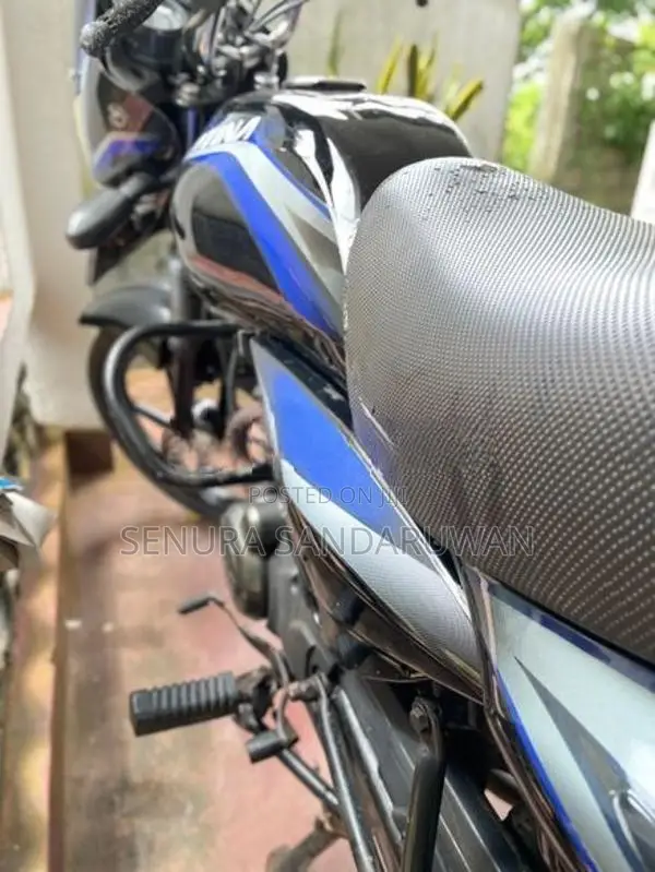 Bajaj Platina 125 2013