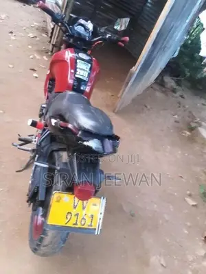 Yamaha FZ S 2011