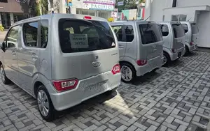 Suzuki Wagon R Fx Safety 2025