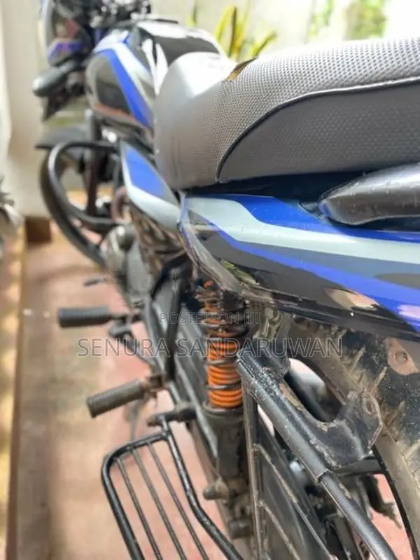 Bajaj Platina 125 2013