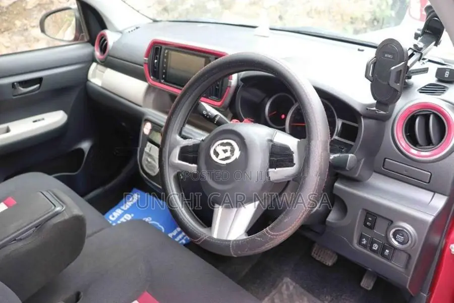 Daihatsu Boon 2017