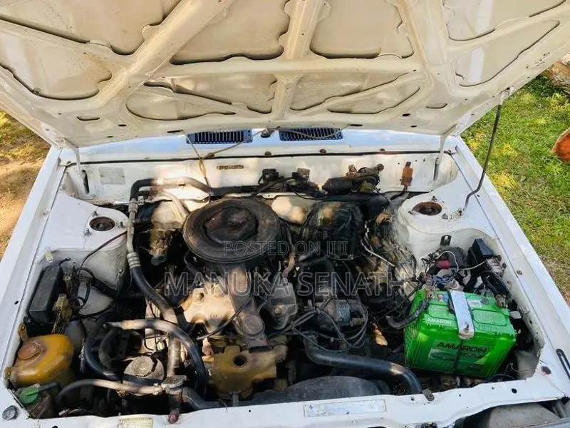 Nissan Sunny 1986