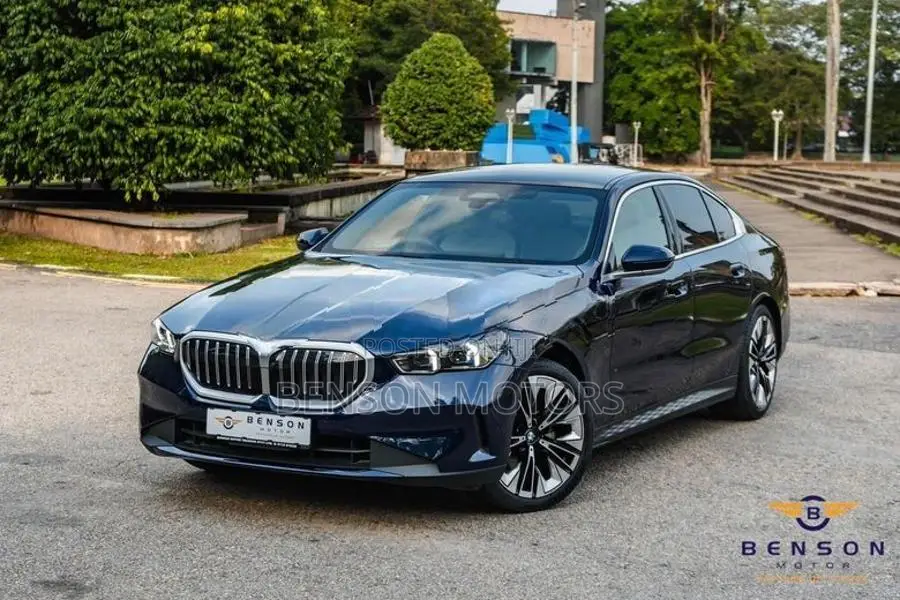 BMW 523i Exclusive Line 2024