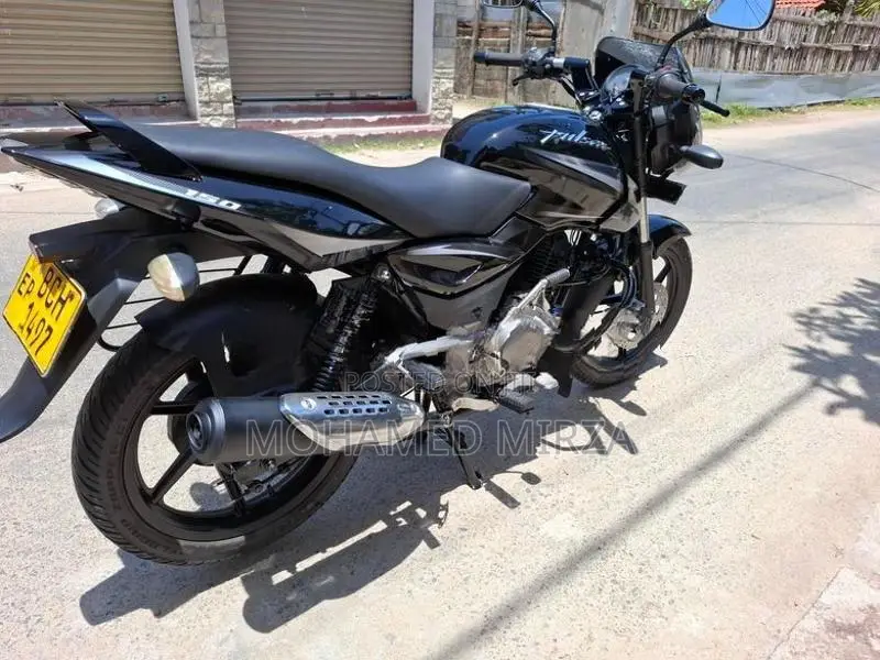 Bajaj Pulsar 150 2015