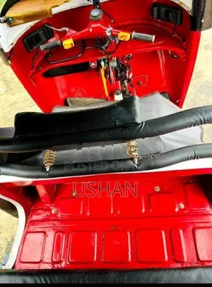 Bajaj RE 1999