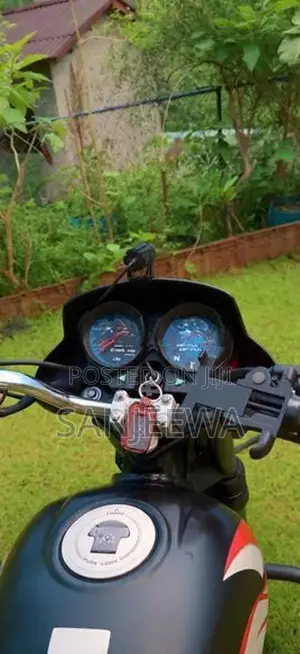 Hero HF Deluxe 2018