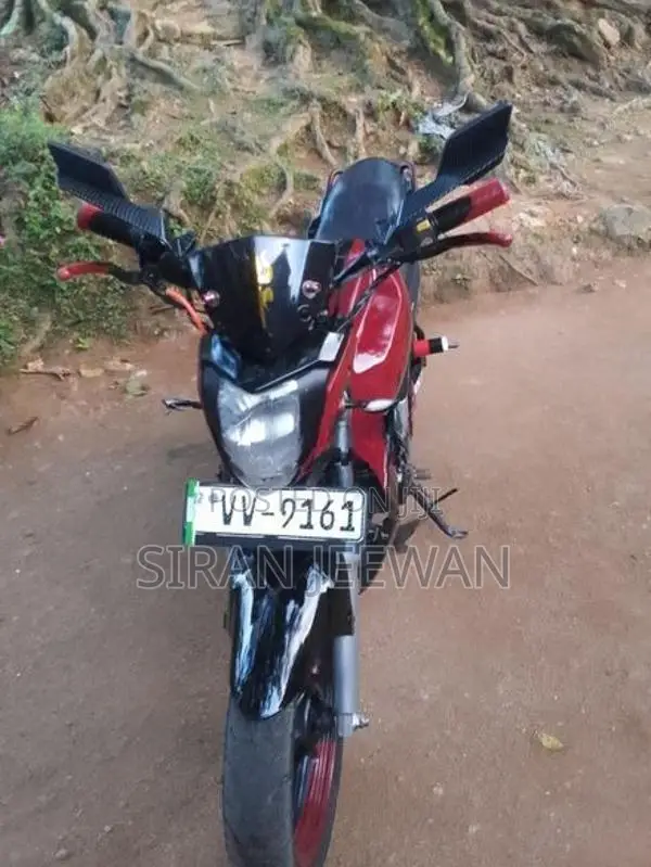 Yamaha FZ S 2011