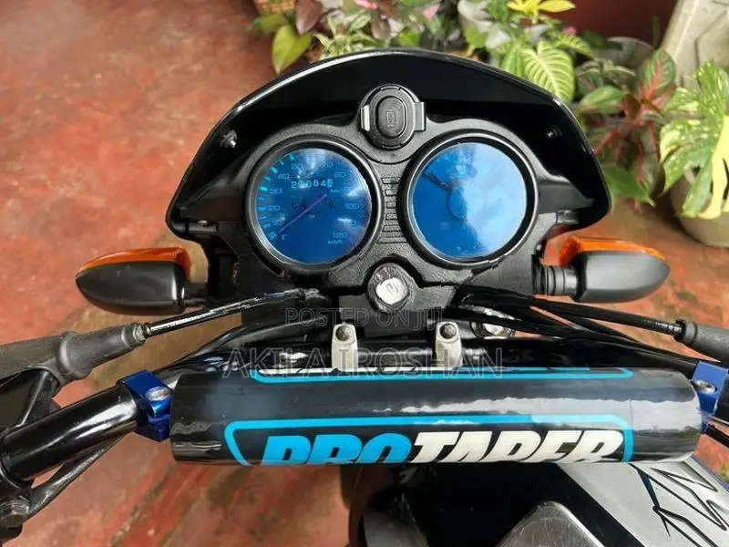 Bajaj CT100 ES 2023