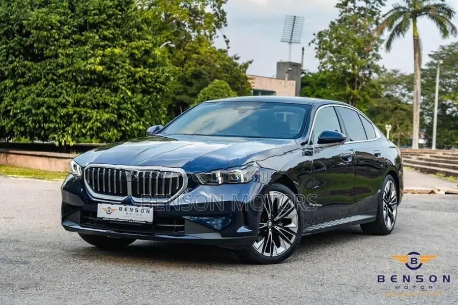 BMW 523i Exclusive Line 2024