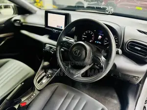 Toyota Yaris X Grade 2024