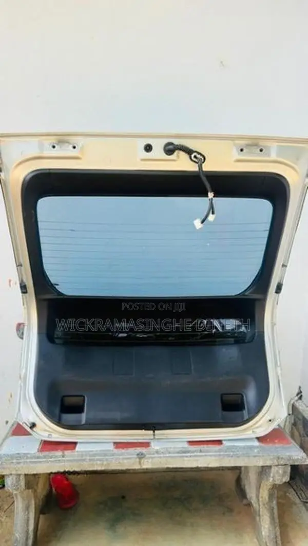 Prius Dicky Door 2012