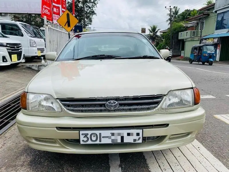 Toyota Soluna 1999