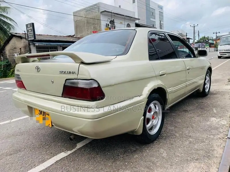 Toyota Soluna 1999