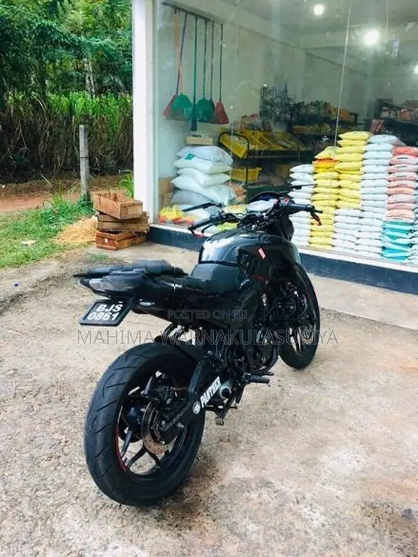 Bajaj Pulsar N160 2025
