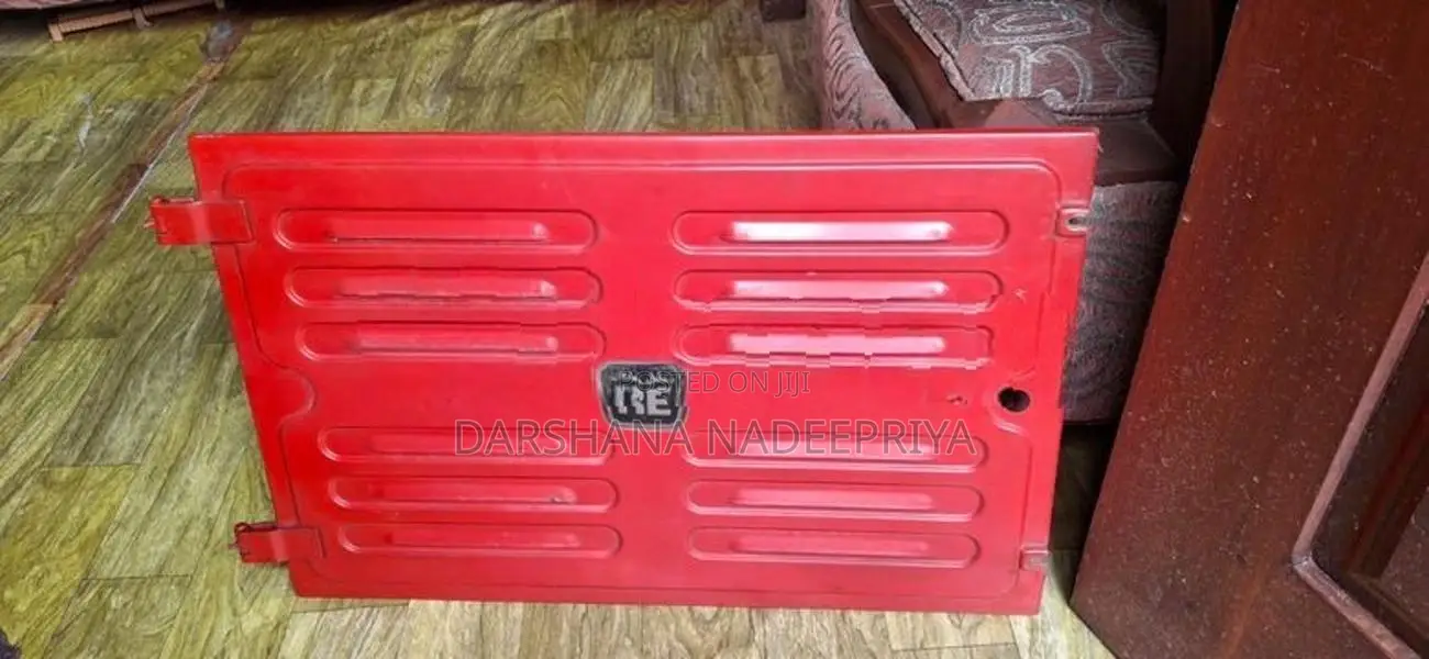 Three Wheel Back Door
