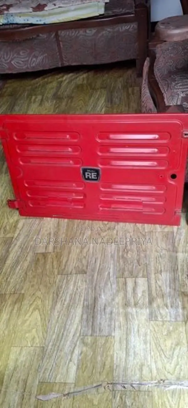 Three Wheel Back Door