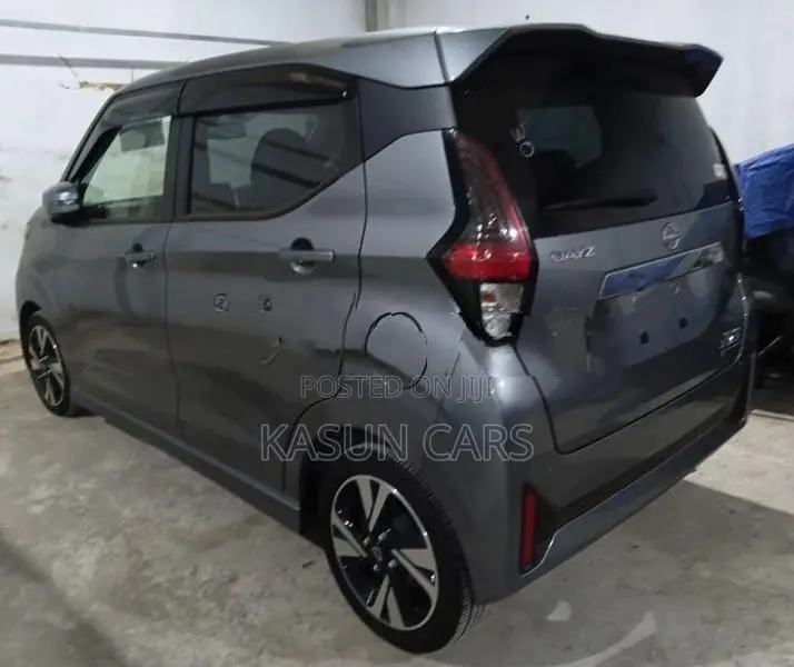 Nissan Dayz Highway Star 2024